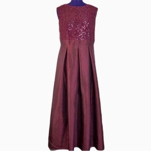 LF Leslie Fay Burgundy Lace & Sequin Sleeveless Gown Satin A-Line Maxi Dress